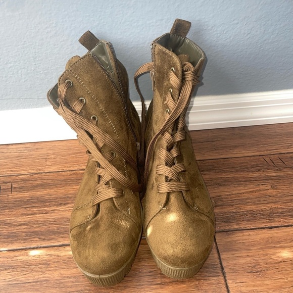 Olive💚combat boots🖤chunky boots place up booties - Picture 11 of 13